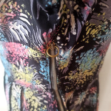 Cargar imagen en el visor de la galería, 1940s - Stunning Abstract Floral Cold Rayon Silk Dress - W29 (74cm)