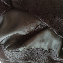 Charger l'image dans la galerie, 1950s - Precious Black Cotton Lace Dress - W28 (72cm)