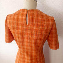 Carica l'immagine nel visualizzatore di Gallery, 1960s - Gorgeous Orange Cotton Wool Dress - W30 (76cm)