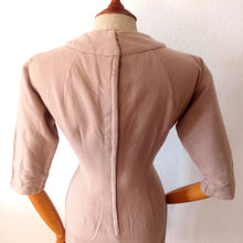 Charger l'image dans la galerie, 1950s 1960s - Stunning Radically Curvy Wool Dress - W30 (76cm)