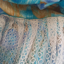 Charger l'image dans la galerie, 1950s - Precious Blue Floral Quality Cotton Dress - W27 (68cm)