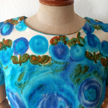 Charger l'image dans la galerie, 1950s - Precious Blue Floral Quality Cotton Dress - W27 (68cm)