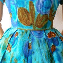 Charger l'image dans la galerie, 1950s - Precious Blue Floral Quality Cotton Dress - W27 (68cm)
