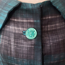 Charger l'image dans la galerie, 1950s - Exquisite French Green Tartan Dress - W32 (82cm)