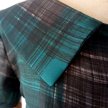Charger l'image dans la galerie, 1950s - Exquisite French Green Tartan Dress - W32 (82cm)