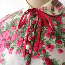 Charger l'image dans la galerie, 1950s - Stunning French Couture Floral Dress - W27 (68cm)