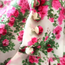 Charger l'image dans la galerie, 1950s - Stunning French Couture Floral Dress - W27 (68cm)