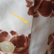 Charger l'image dans la galerie, 1950s - Stunning Brown Roseprint Cotton Dress - W29 (74cm)