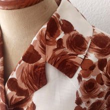 Charger l'image dans la galerie, 1950s - Stunning Brown Roseprint Cotton Dress - W29 (74cm)