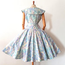 Charger l'image dans la galerie, 1950s - Spectacular Removable Shawl Collar Pastel Colors Dress - W30 (76cm)