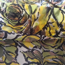 Laden Sie das Bild in den Galerie-Viewer, 1950s 1960s - PARIS - Stunning Abstract Roseprint Dress - W24.5 (62cm)