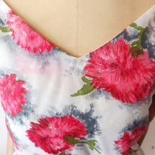 Charger l'image dans la galerie, 1950s - Adorable & Stunning Juniors Floral Dress - W22.5 (56cm)