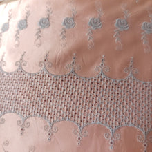 Charger l'image dans la galerie, 1950s - Exquisite Pink Pale Embroidery Roses Dress - W25 (64cm)