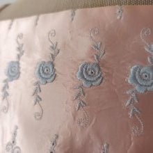 Charger l'image dans la galerie, 1950s - Exquisite Pink Pale Embroidery Roses Dress - W25 (64cm)