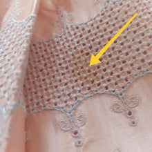 Charger l'image dans la galerie, 1950s - Exquisite Pink Pale Embroidery Roses Dress - W25 (64cm)
