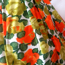 Charger l'image dans la galerie, 1950s - Spectacular Orange Roses Cotton Dress - W29 (74cm)