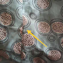 Cargar imagen en el visor de la galería, 1940s - Gorgeous Abstract Teal Silk Dress - W27.5 (70cm)