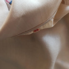 Cargar imagen en el visor de la galería, 1940s - Exquisite Emboidery Sand Silk Blouse - W32 (82cm)