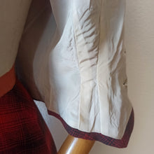 Cargar imagen en el visor de la galería, 1940s - Rare Shadow Plaid Waistcoat & Skirt Wool Set - W27/28 (68/70cm)