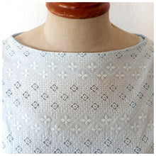 Charger l'image dans la galerie, 1950s 1960s - Adroable Baby Blue Cotton Lace Dress - W28.5 (72cm)