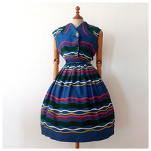 Charger l'image dans la galerie, 1950s - Stunning Colors 2pc Top & Skirt Set - W27/27.5 (68/70cm)
