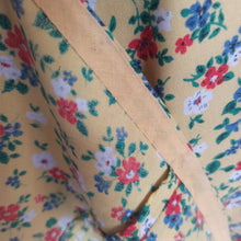 Load image into Gallery viewer, 1940s - Adorable Yellow Floral Rayon Day Dress - W28 (72cm)