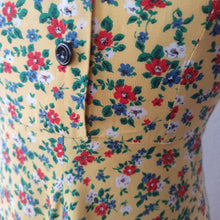 Load image into Gallery viewer, 1940s - Adorable Yellow Floral Rayon Day Dress - W28 (72cm)