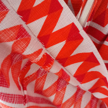 Charger l'image dans la galerie, 1950s - Stunning Orange Red Diamonds Skirt - W25/26 (66cm)