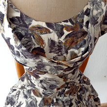 Charger l'image dans la galerie, 1950s - Kay Seliq, New York - Stunning Black Roseprint Dress - W26 (66cm)