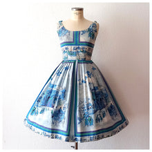Charger l'image dans la galerie, 1950s - Spectacular Venice Novelty Print Dress - W26 (66cm)