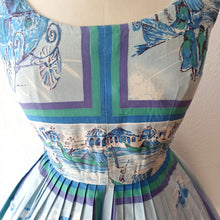 Charger l'image dans la galerie, 1950s - Spectacular Venice Novelty Print Dress - W26 (66cm)