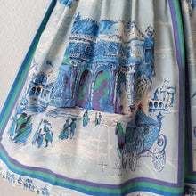 Charger l'image dans la galerie, 1950s - Spectacular Venice Novelty Print Dress - W26 (66cm)
