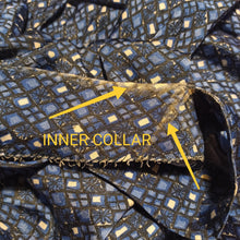 Charger l'image dans la galerie, 1950s - Gorgeous Blue Printed Rayon Belted Dress - W27 (68cm)