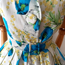 Charger l'image dans la galerie, 1950s - French Basket Mimosa Poppies Novelty Dress - W31 (78cm)