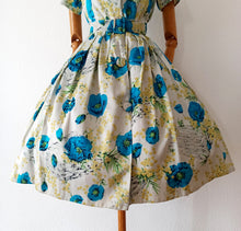 Charger l'image dans la galerie, 1950s - French Basket Mimosa Poppies Novelty Dress - W31 (78cm)
