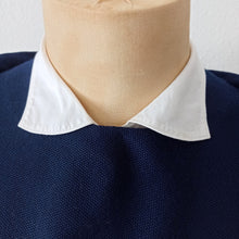 Laden Sie das Bild in den Galerie-Viewer, 1960s - PARIS - Elegant 2pc Removable Collar Jacket & Dress Set - W30 (76cm)
