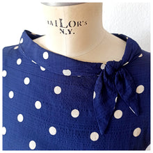 Charger l'image dans la galerie, 1960s - Gorgeous Navy Polkadots Rayon Silk Dress - W29 (74cm)