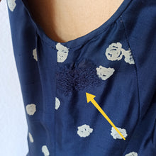 Charger l'image dans la galerie, 1950s 1960s - Elegant 2pc Silk Jacket & Dress Set - W31 (80cm)