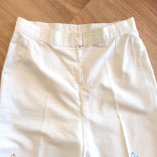 Load image into Gallery viewer, 1970s - Handembroidered Bell-bottoms Linen Pants - W27/27.5 (68/70cm)