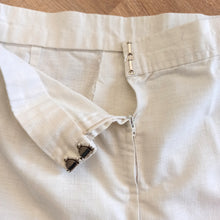 Load image into Gallery viewer, 1970s - Handembroidered Bell-bottoms Linen Pants - W27/27.5 (68/70cm)