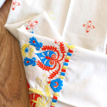 Load image into Gallery viewer, 1970s - Handembroidered Bell-bottoms Linen Pants - W27/27.5 (68/70cm)