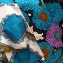 Laden Sie das Bild in den Galerie-Viewer, 1950s 1960s - Privileg, Paris - Stunning Srapless Dress - W26 (66cm)