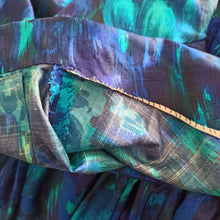 Charger l'image dans la galerie, 1950s - Stunning Abstract Floral Wild Silk Dress - W27 (68cm)