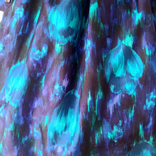 Charger l'image dans la galerie, 1950s - Stunning Abstract Floral Wild Silk Dress - W27 (68cm)