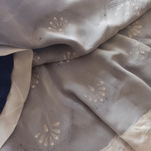 Charger l'image dans la galerie, 1950s - Stunning Blue Embroidery Linen Dress - W27 (68cm)