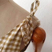 Charger l'image dans la galerie, 1950s - Adorable Green Olive/Brown Checked Pockets Dress - W27 (68cm)