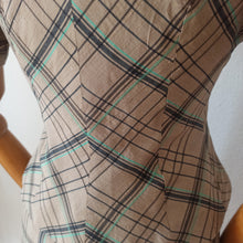 Cargar imagen en el visor de la galería, 1940s - M. Giordani, Roma - Marvelous Couture Dress & Jacket - W27 (68cm)