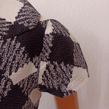 Charger l'image dans la galerie, 1950s - Stunning French Black & White Cotton Dress - W24 (60cm)