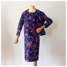 Charger l'image dans la galerie, 1960s - Spectacular Purple Satin Dress & Jacket Set - W34 (86cm)