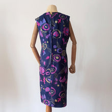 Charger l'image dans la galerie, 1960s - Spectacular Purple Satin Dress & Jacket Set - W34 (86cm)